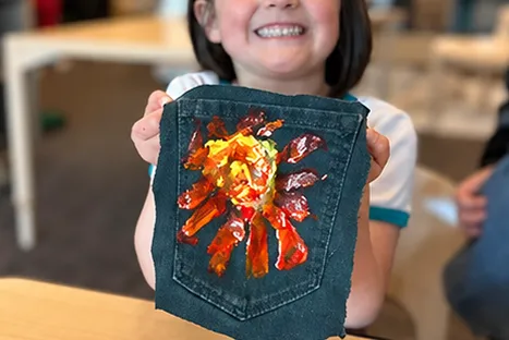 Showing-off Artwork